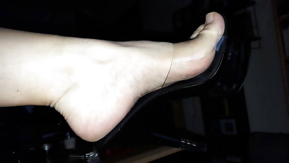 Pleaser Adore 701 Feet Anklets Toe Ring 20 Pics Xhamster