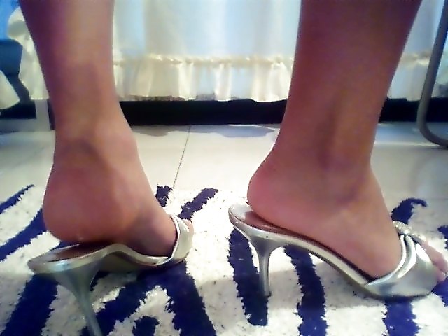 heels  cousin 2 pict gal