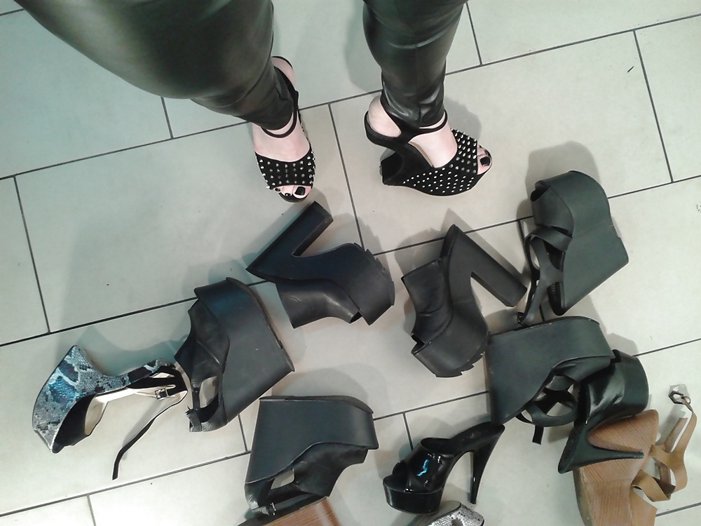 I love platforms pict gal