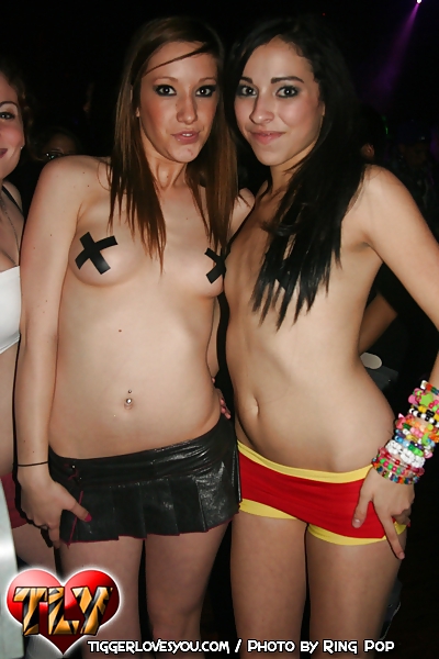 Sexy Raver Sluts pict gal