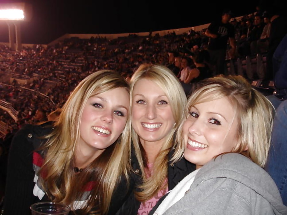 Pretty Amateur Typhanie 3 pict gal