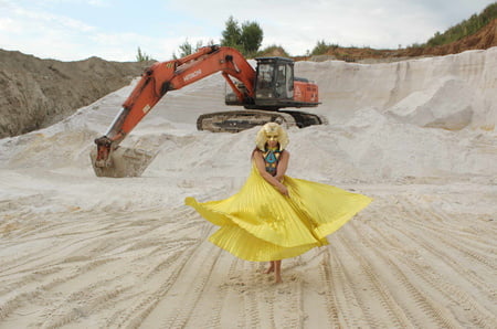 queen of excavators         