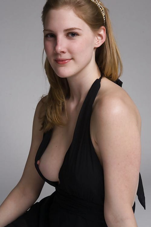 Downblouse pict gal