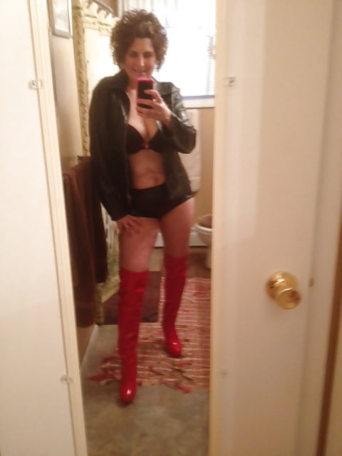 HOT LEATHER AND RED BOOTS pict gal