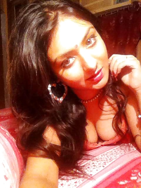 INDO-PAK DESI BABES (SLUTS) pict gal