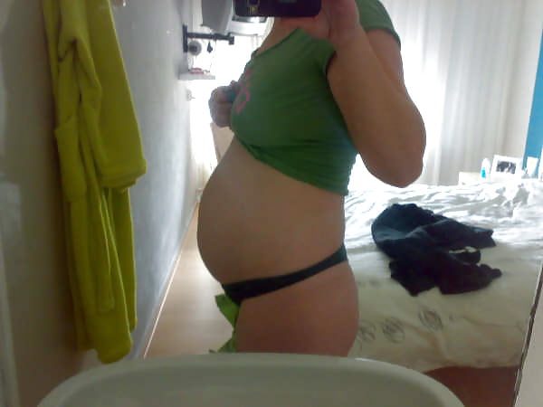 Awesomw Pregnant Slut pict gal