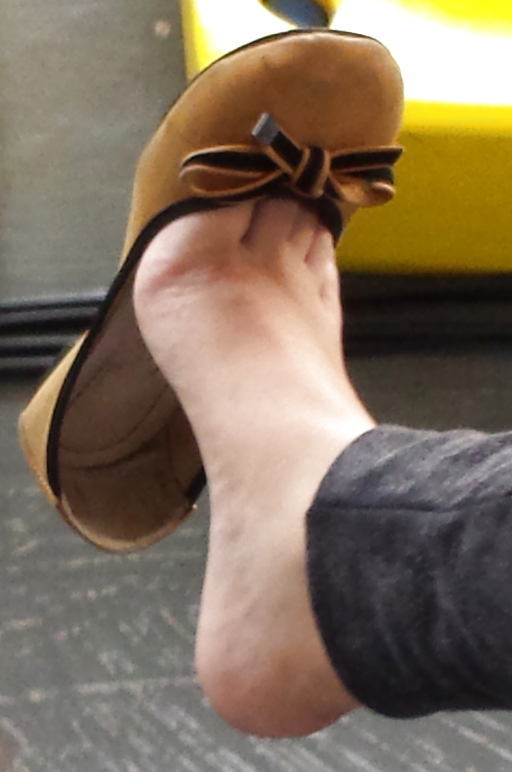 Pinay College Shoe Dangling pict gal