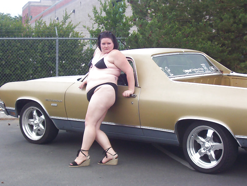 Plumper and her Hot Rod ElCamino pict gal