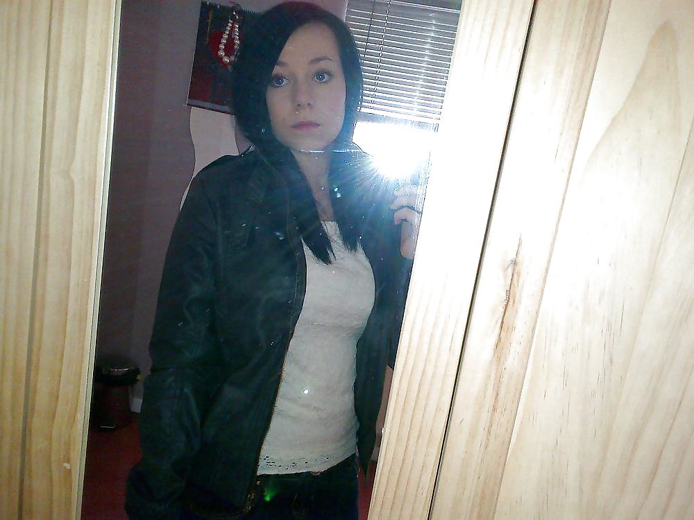 Pics Of Me . Just Turned 18 :D pict gal