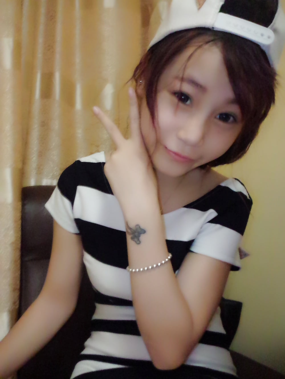 amateur Chinese young model (videos coming shortly) pict gal