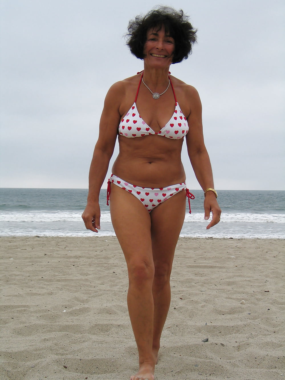 old ladies, dressed for a man pict gal