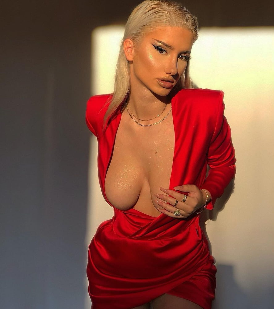 Albanian girl sexy bitch - 112 Photos 