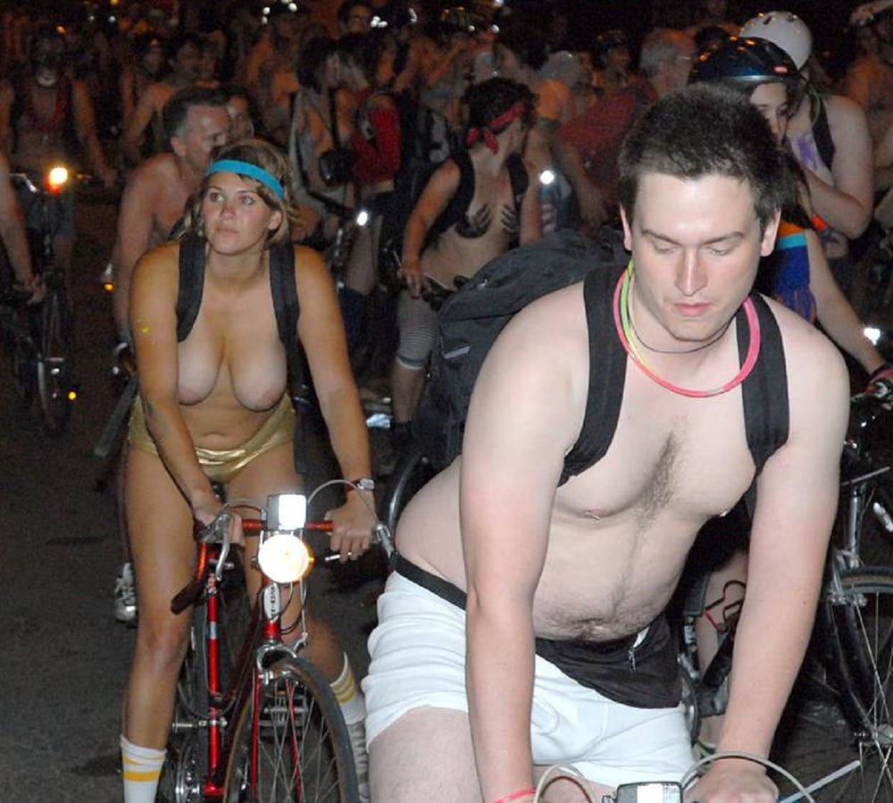 Cute Chicago 2007 Wnbr Blonde 1 World Naked Bike Ride