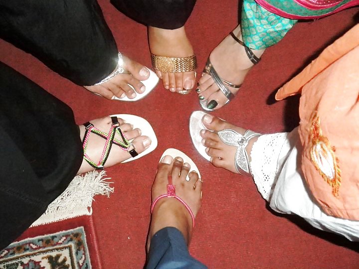Contribution2 indian feet, hands, painted nails henna tattoo pict gal