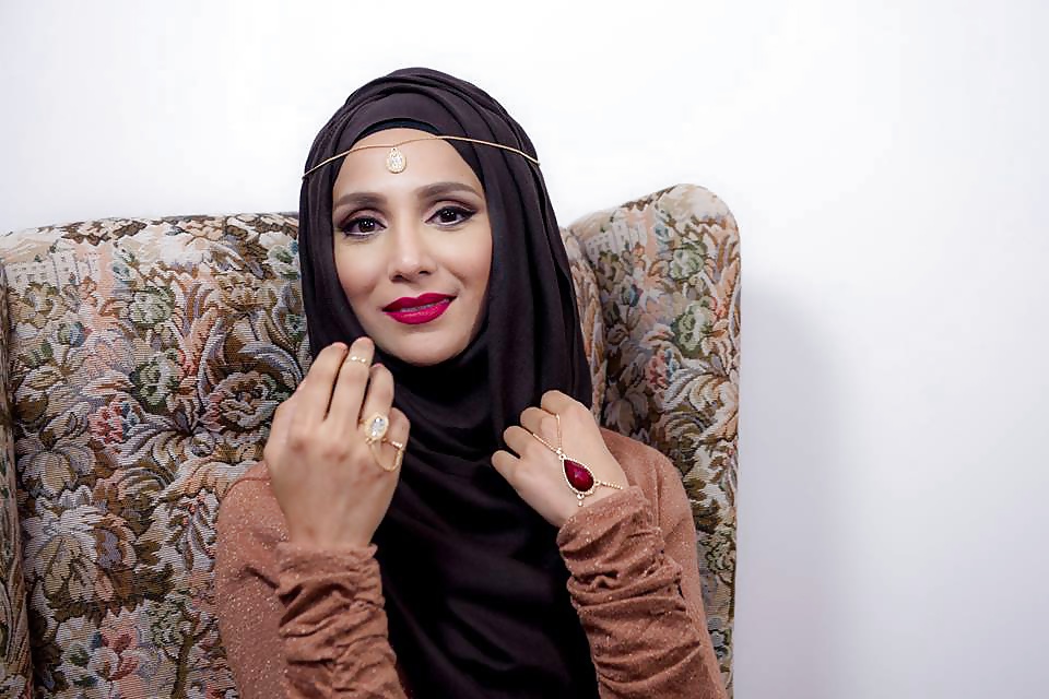 Cute sexy hijabi girl 2 - Cum tributes pict gal