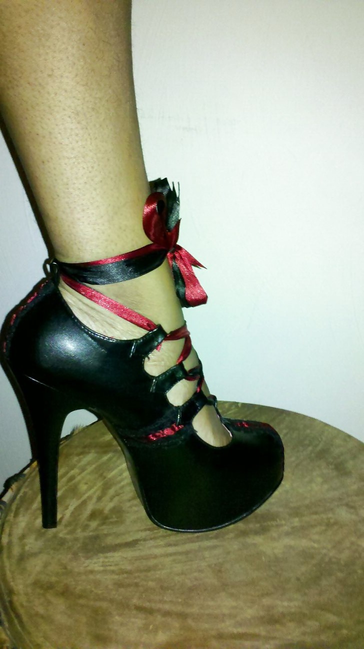 Black Heels pict gal