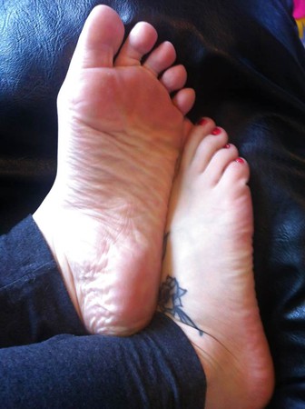 My friends beautiful feet