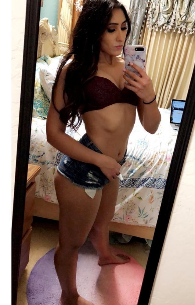 Beautiful Indian slut with amazing body pict gal