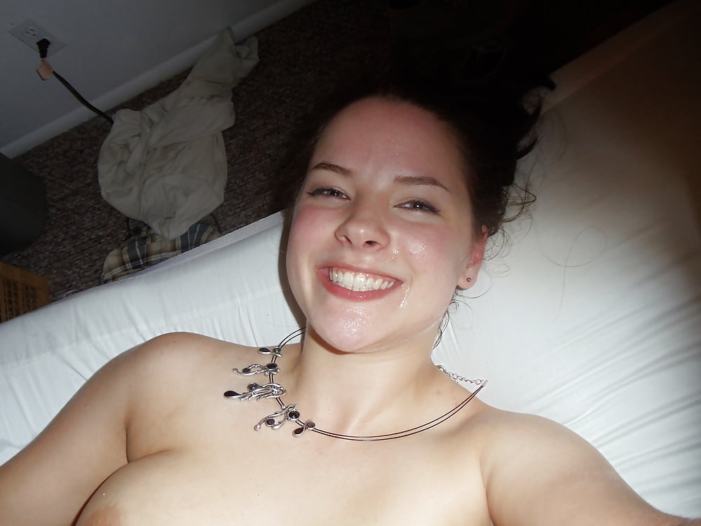 Chubby Girl, Golden Shower and Cumshots pict gal