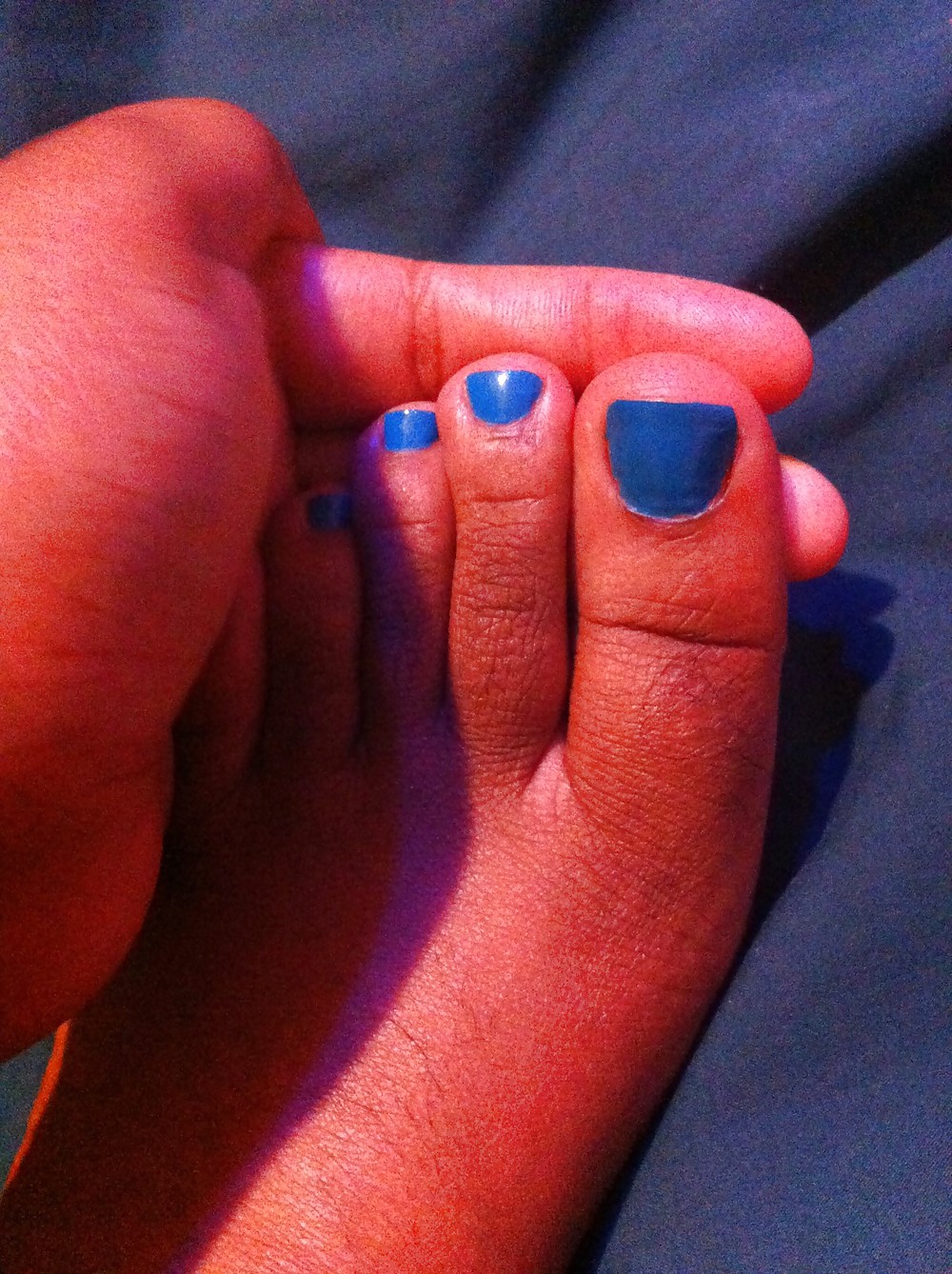 New Blue Painted Toes from a Freind pict gal