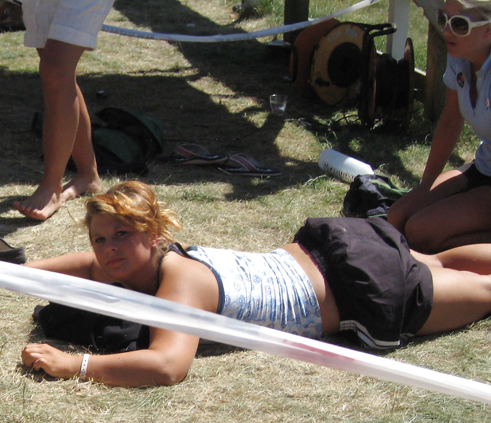 Voyeur.Candid.16-5 pict gal