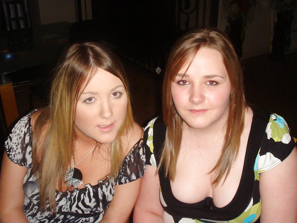 Teen cleavage pict gal