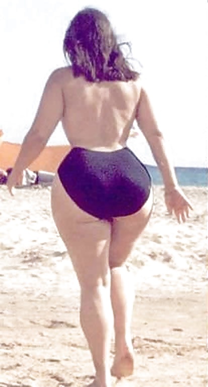 Candid Mature Bikini Butt Voyeur Beach Booty 55 Imgs