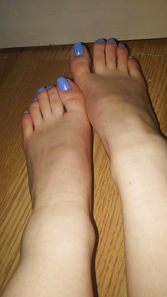 Red and Blue toes, Heels, Feet and Sexy Soles pict gal