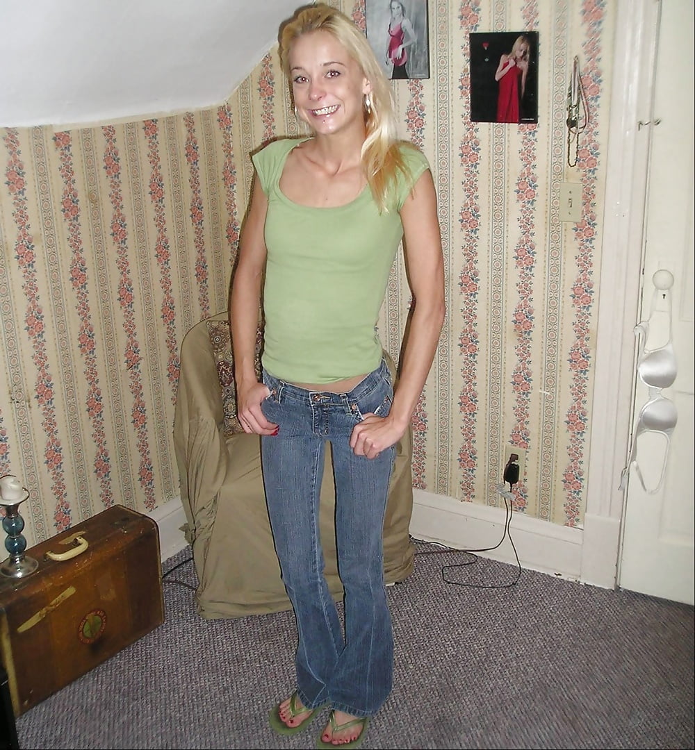 She's a Whore 1 pict gal