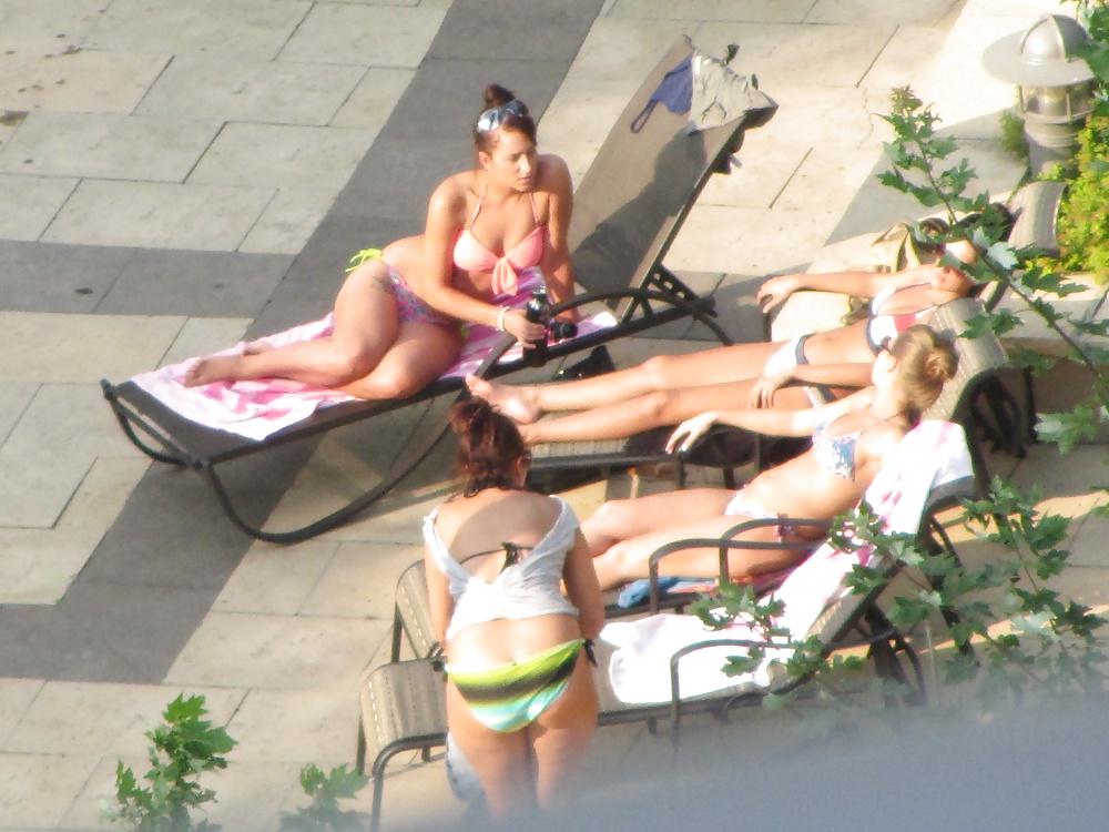 BFF's hangin by the Pool - Toronto , Ontario Canada pict gal