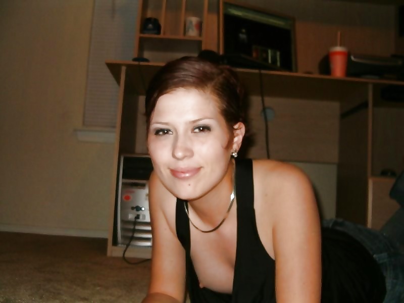 WTF, surprised, clueless chicks pict gal