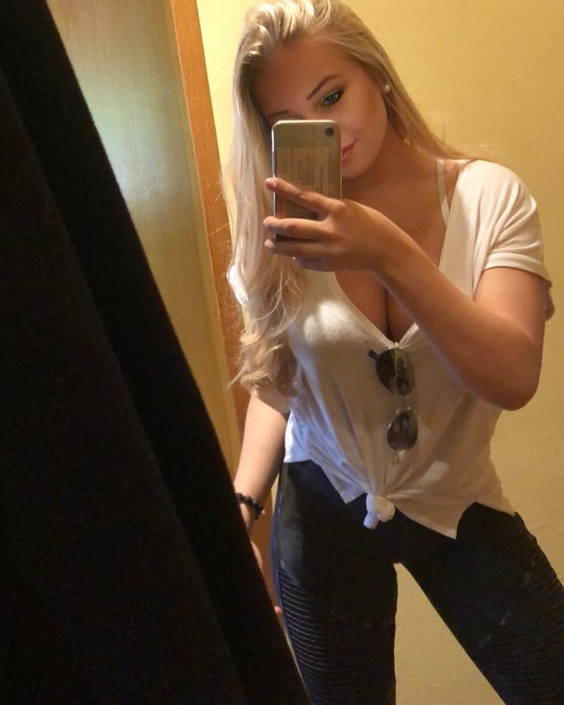 Hot teen Katie with big tits and ass pict gal