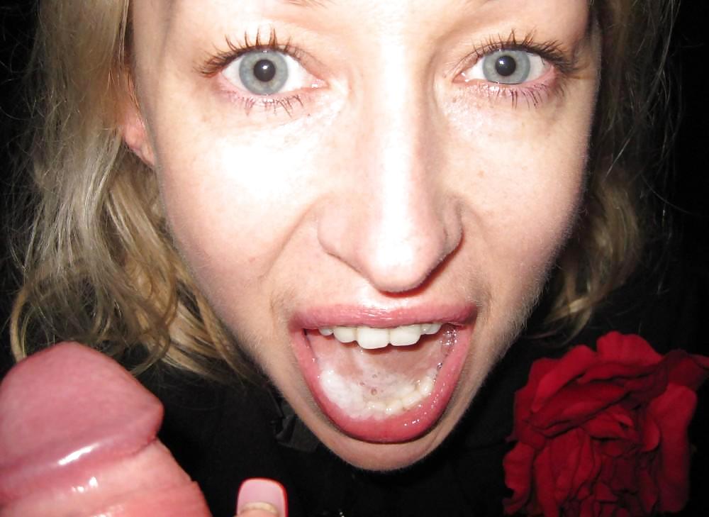 SUCKING GIRLS 48 pict gal