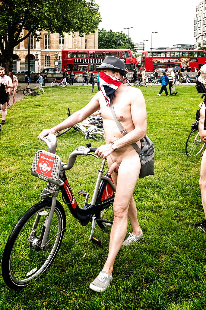 Naked bike ride cycling showing titis & pussies some cocks 5 pict gal