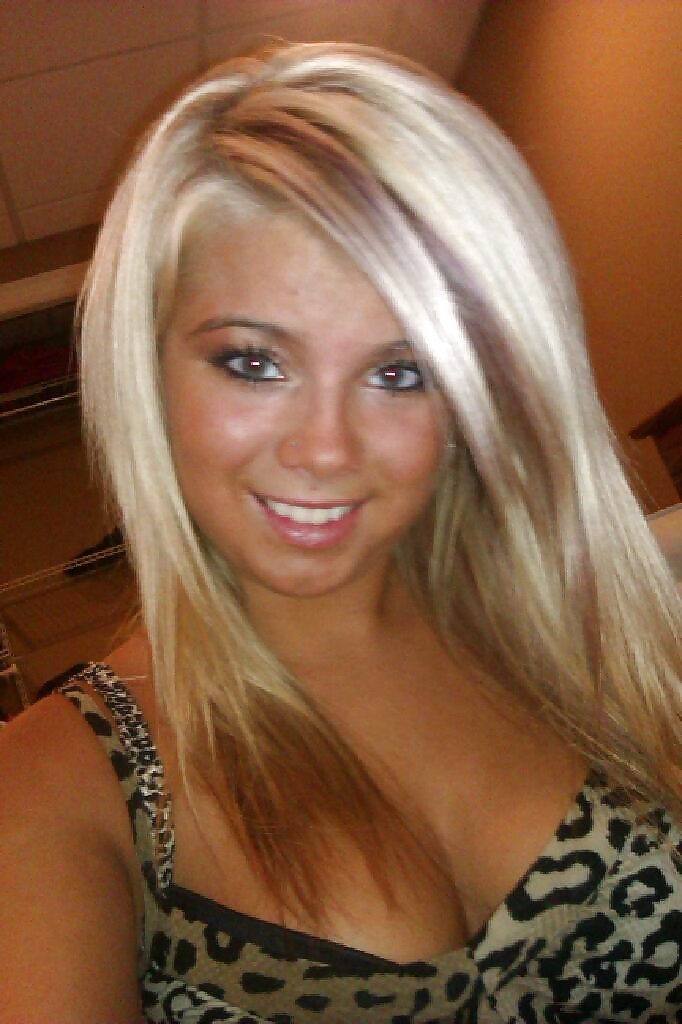 Tanned Busty Blonde Teen pict gal