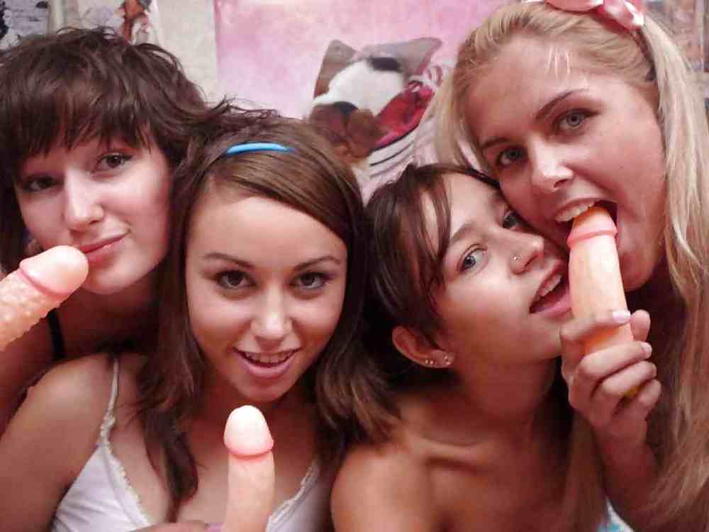 Girls in Groups 29 pict gal