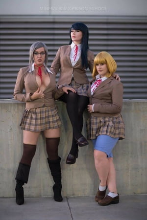 wonderfull girl redhead cosplay busty         