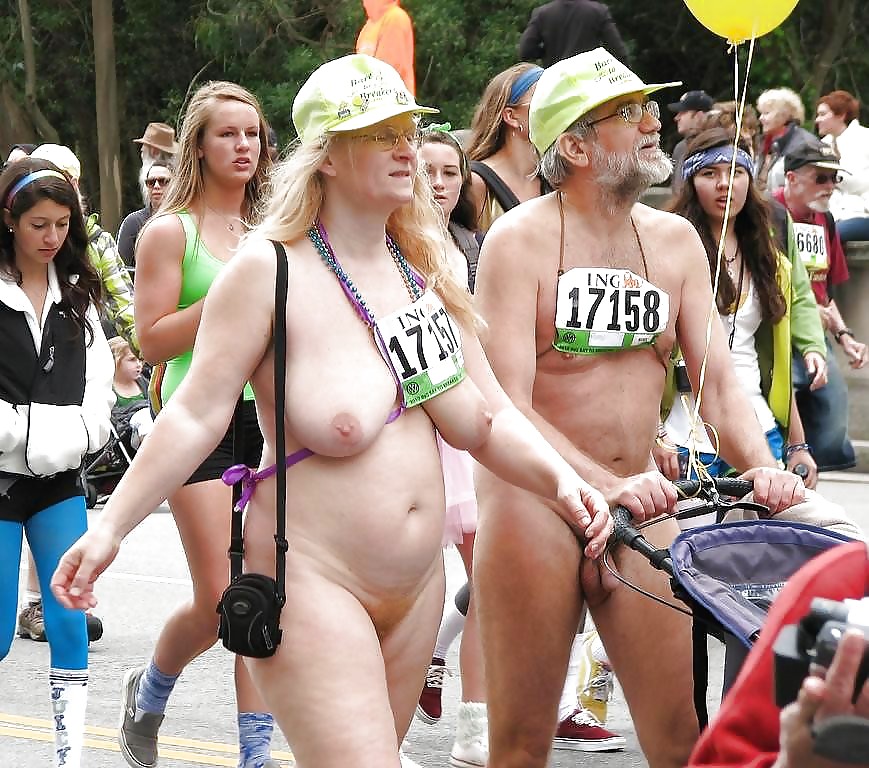 Bay To Breakers Nude Redhead.