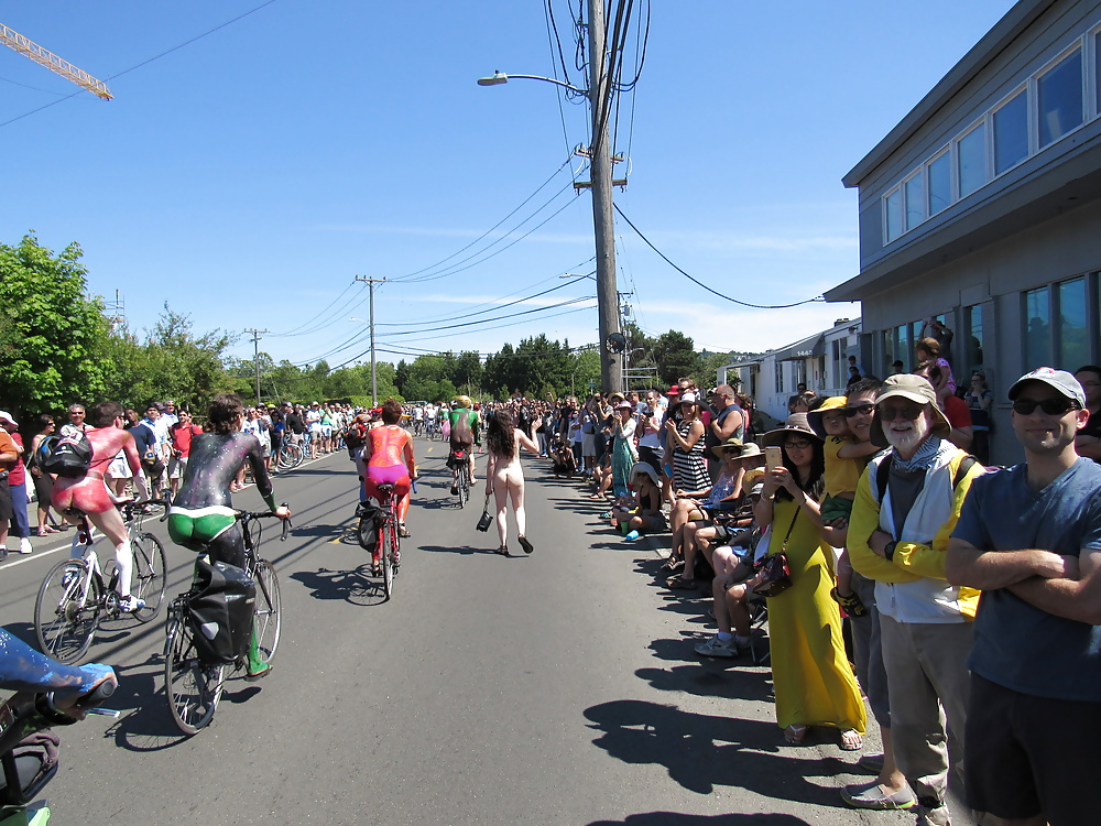 oohlalaXXX NIP Fremont Parade Seattle, Washington USA pict gal