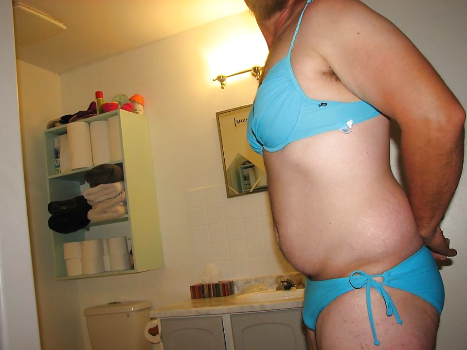 stolen bikini or should i say borrowed pict gal