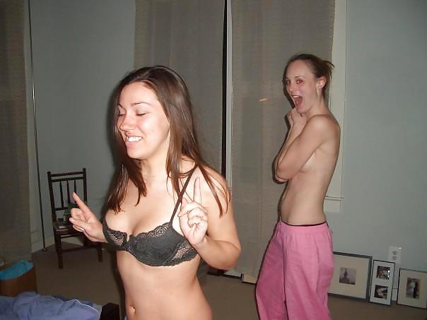 Bra Babes 85 pict gal