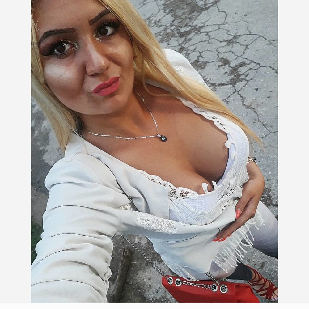 Serbian hot blonde mom big natural tits Katarina Zdravkovic pict gal