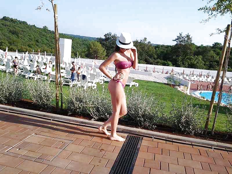 Bikini teen sluts pict gal