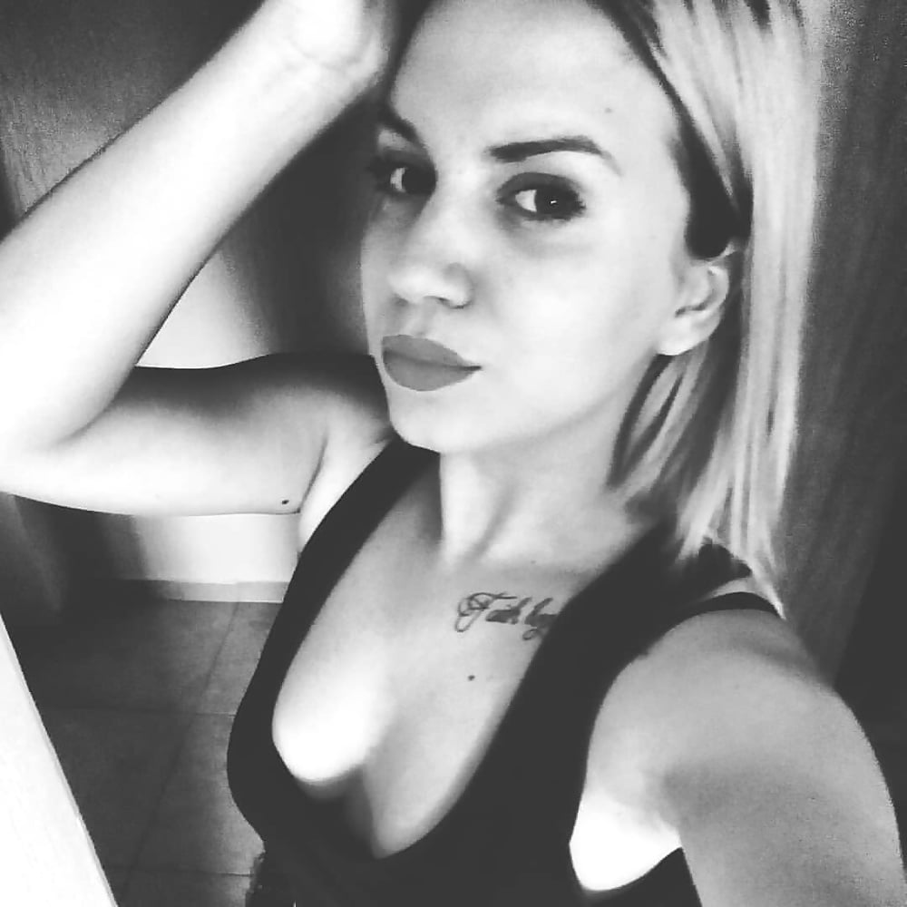 Serbian teen Tamara M pict gal