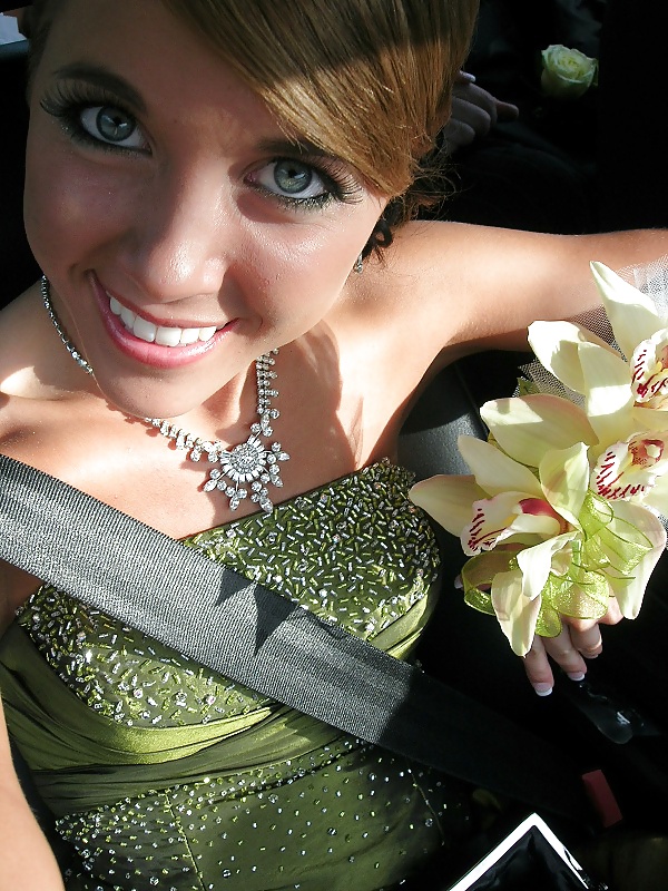 Carissa - She is really sexy pict gal