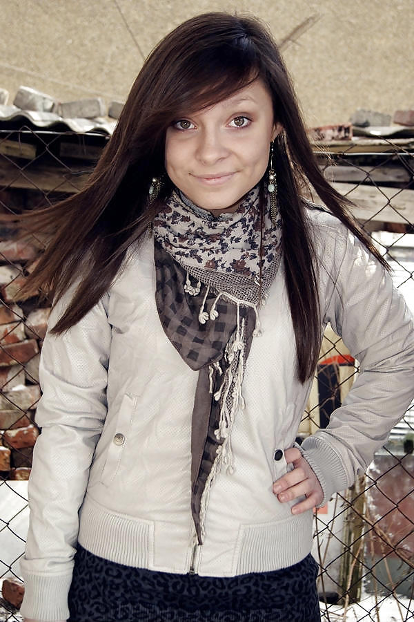 Young Cute Polish Girl pict gal