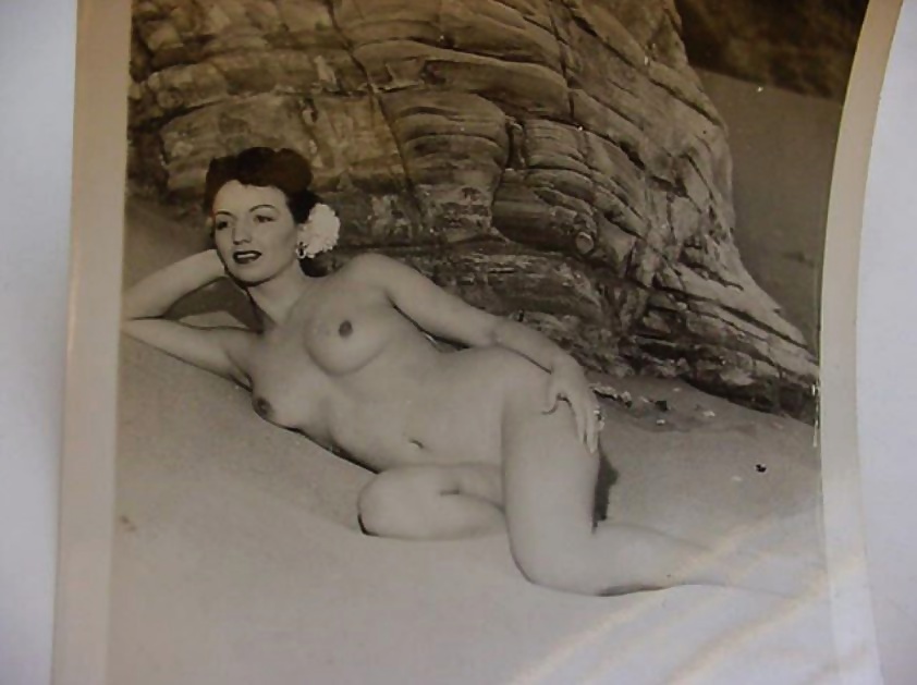 Vintage lady's &  Sand-num-002 pict gal