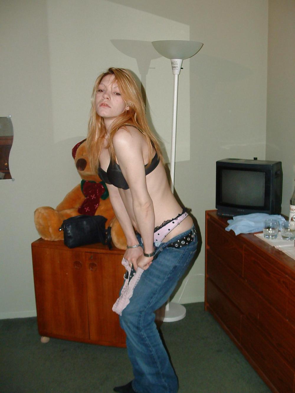 GIRL FROM BUCAREST pict gal