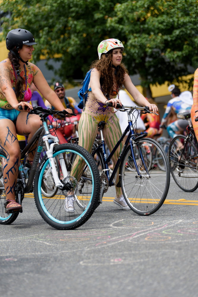 Girls Of Fremont Solstice Parade 2017 Part 1 130 Pics Xhamster