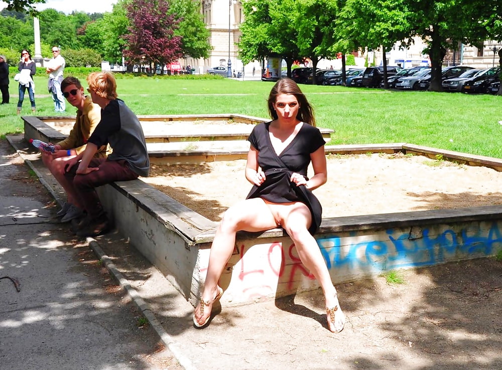 Amateur Sluts Public Flashing! - vol 4! pict gal
